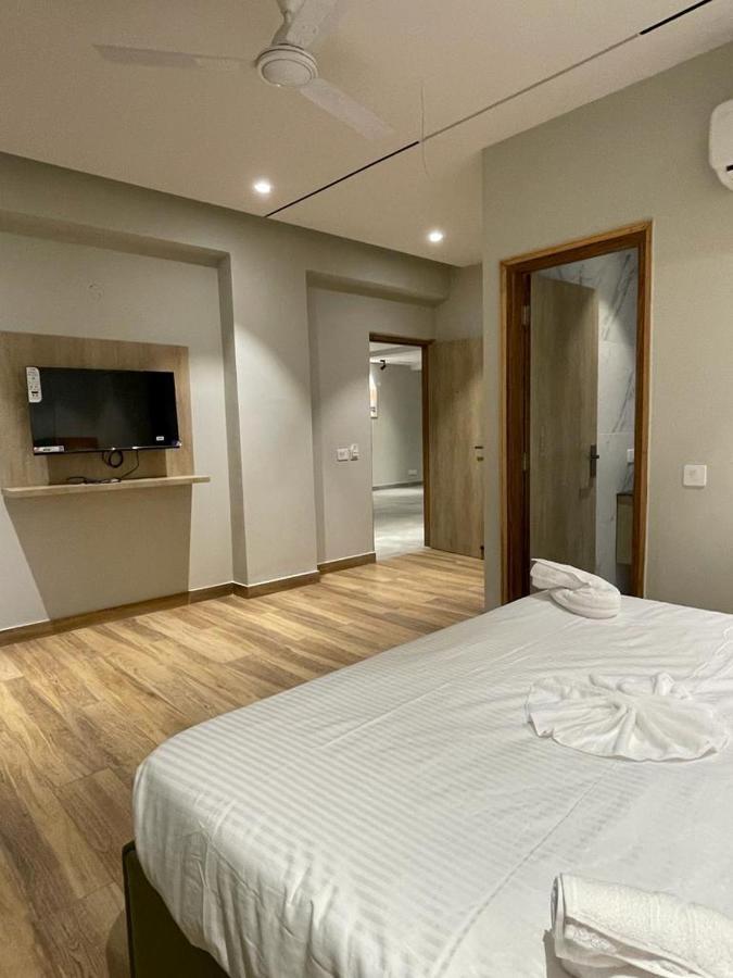 Hotel West Inn Premium Kharar Exterior foto
