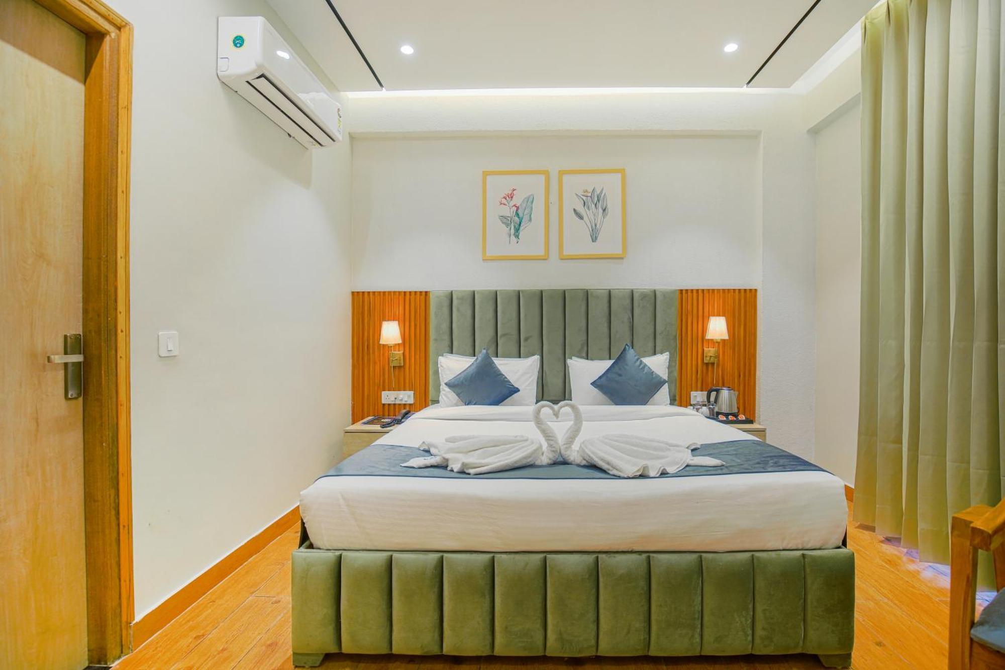 Hotel West Inn Premium Kharar Exterior foto