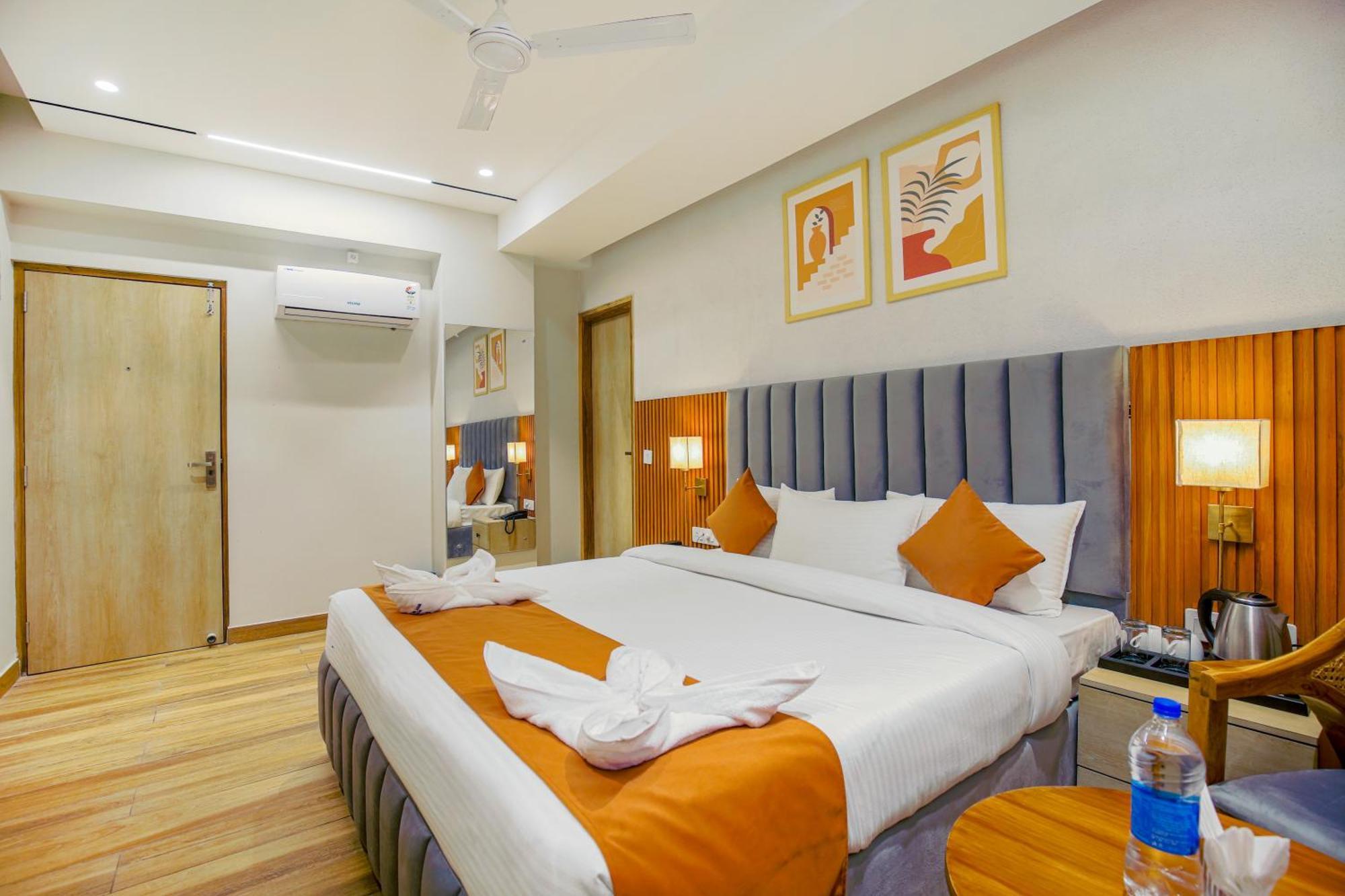 Hotel West Inn Premium Kharar Exterior foto